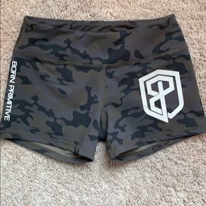 Born Primitive Camo shorts Small